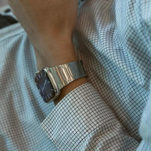 Titanium Apple Watch Band - Ti4